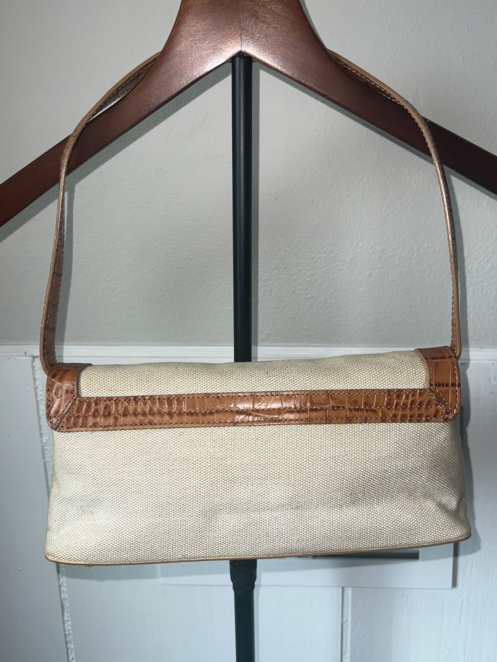Antonio Melani Beige Canvas Brown Leather Turn Lock Shoulder Bag Purse - Picture 3 of 7